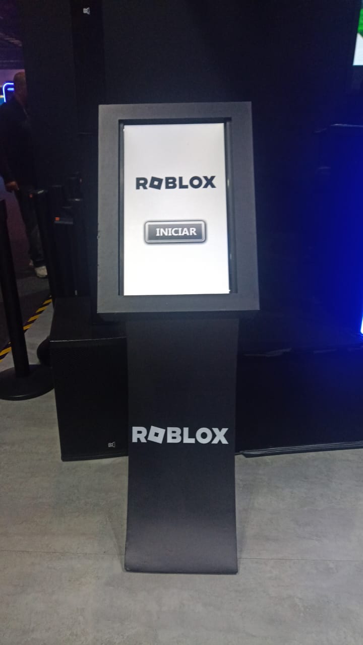 Aluguel de Totem Interativo Vertical Curvo 32'' ate 65'' polegada Jogos Interativos para Eventos em 2026 belo horizonte 2026