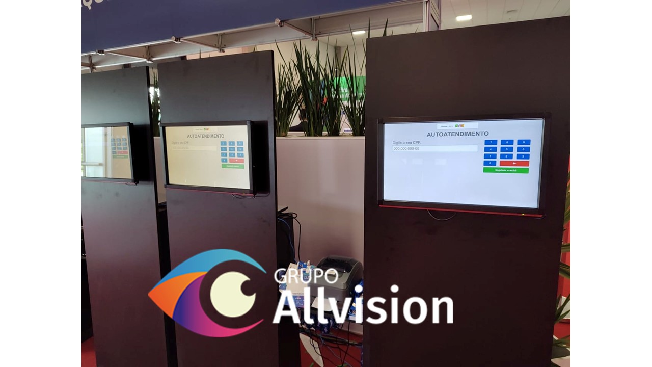 Aluguel de totem touch screen para eventos corporativos. Interatividade e suporte. Totem interativo para eventos, ideal para engajar público e captar dados. Visite Nossa Loja Física. Locações. Eventos Imersivos